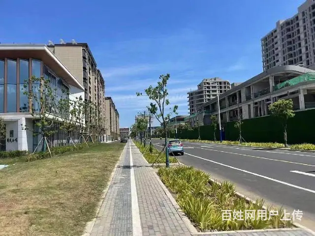 新出！单价5780！路劲城小区底商门口自带车位！可做生意办公 - 图片 3
