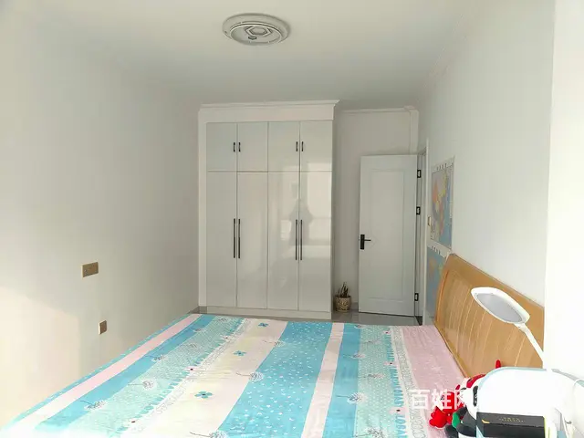 一中学区世纪花园三楼精装修短住拎包入住 - 图片 2