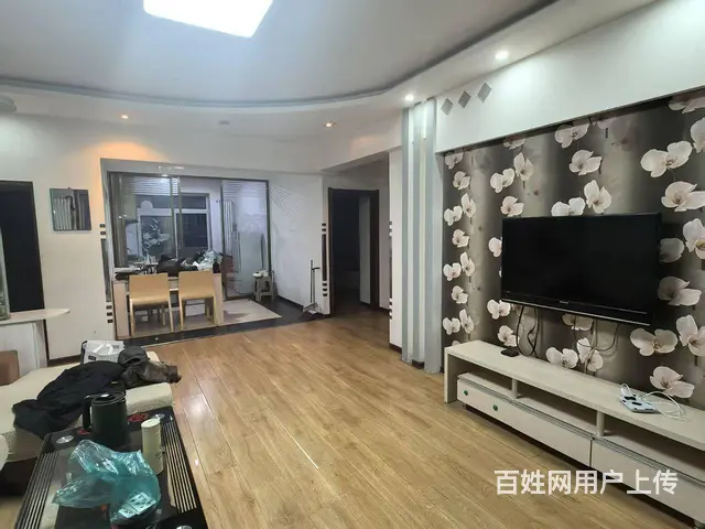 房东直租精装修两室一厅，拎包即可入住。紧邻志华商城，大学 - 图片 5