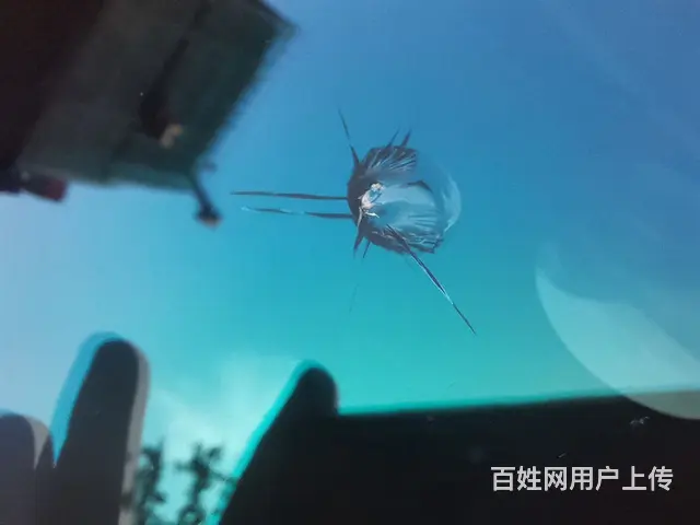 彭州有专业修补汽车挡风玻璃的地方  十多年经验 - 图片 1