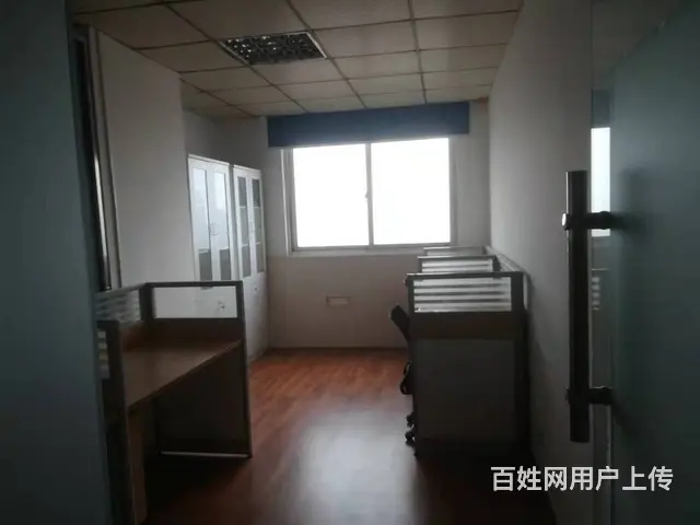 找个人合租办公室，低价 - 图片 3