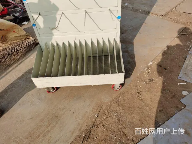出售挂配件的货架 - 图片 3
