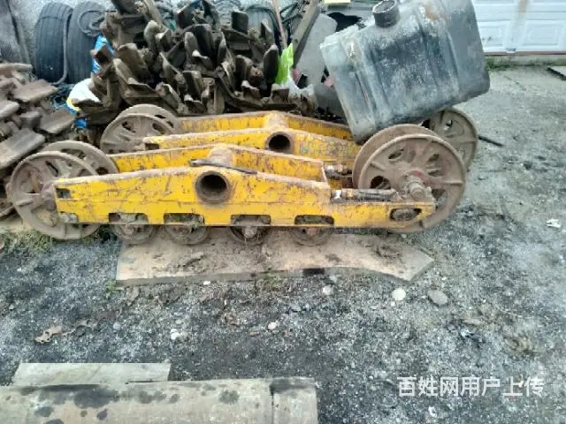 高花胎抛洒跑车支重轮3316边间1065方轴 - 图片 2