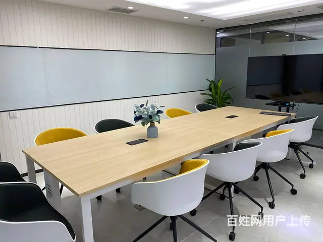 创富港精装前台高配会议室 可免费提供前台接待代发快递信函 - 图片 4