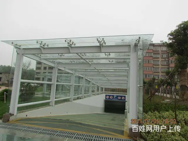 广州钢结构停车场出入口玻璃雨棚安装订做 - 图片 11