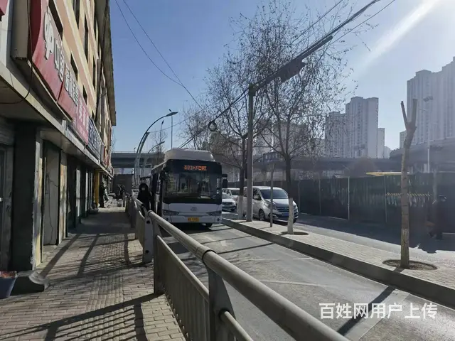 7340(七P)个人城北区马坊西公交车10年老字号理发店转让 - 图片 2