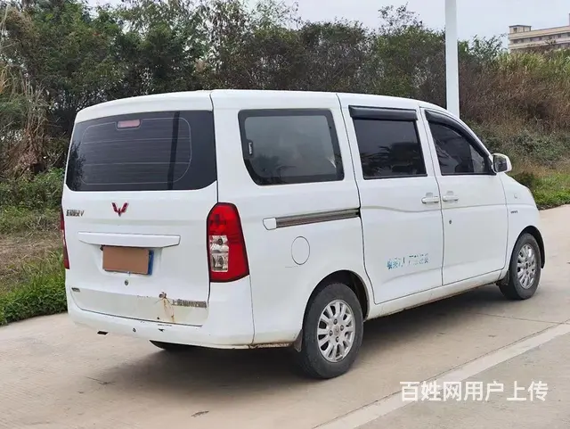 16年五菱荣光V， - 图片 5
