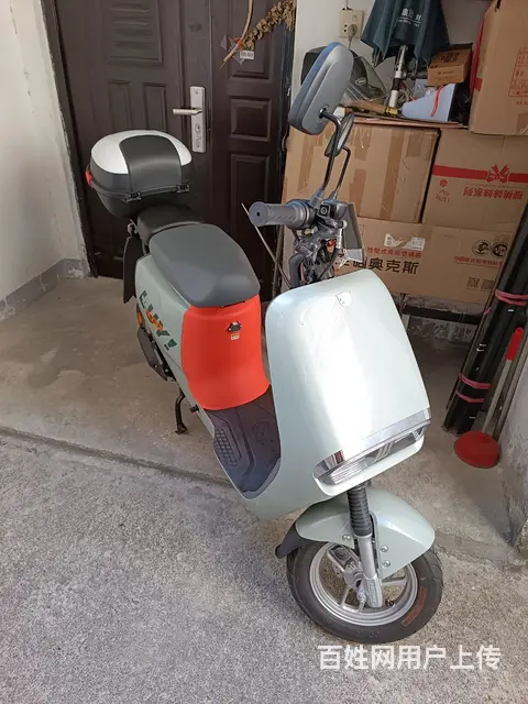 绿源锂电池电动电瓶车 - 图片 2