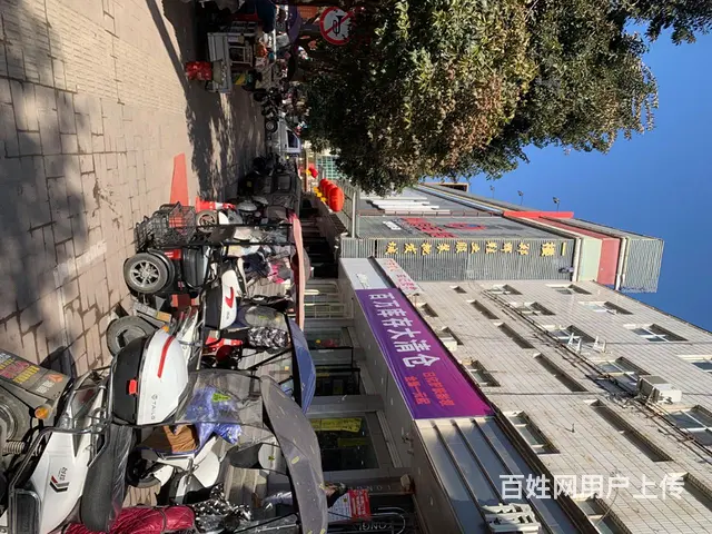 郑辉百货旁临街商铺出租。 - 图片 4