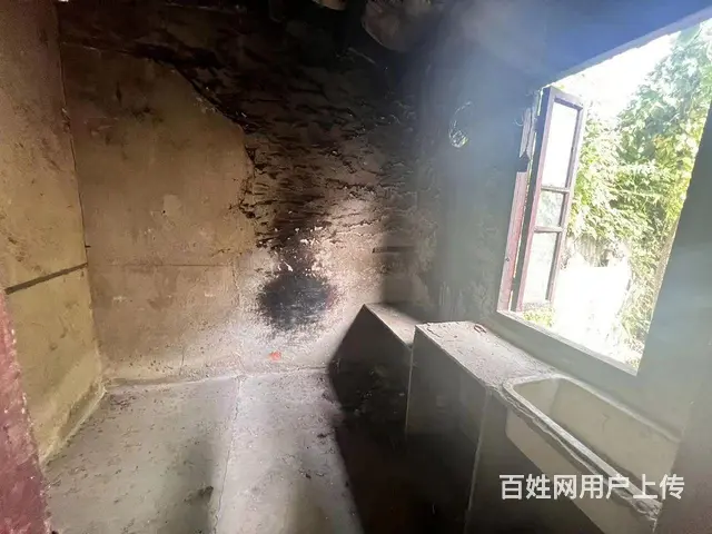 淮南市潘集区潘二矿杏花村，一层带院子，两室一厅 - 图片 4