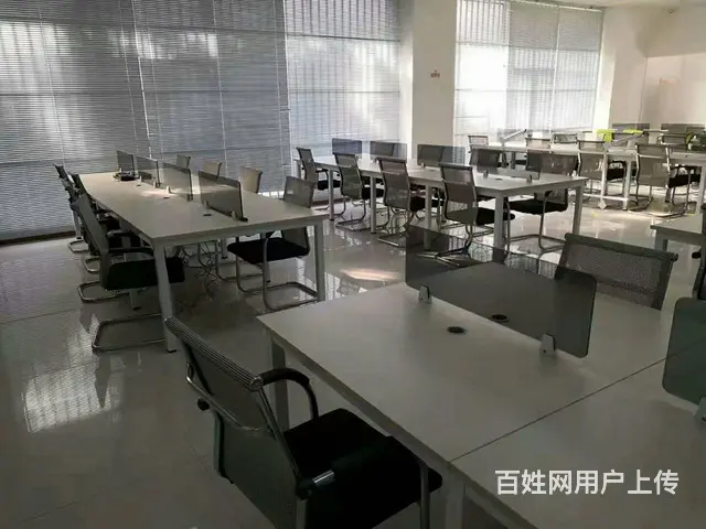 大量95成新办公桌椅出售，屏风卡位老板桌会议桌出售 - 图片 5