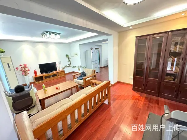 三香路 新港名仕花园 精装大三房 两卫 一楼带院子 押一付一 - 图片 6