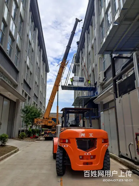新沂市吊车叉车折臂吊出租，室内外低矮厂房下设备吊装 - 图片 1