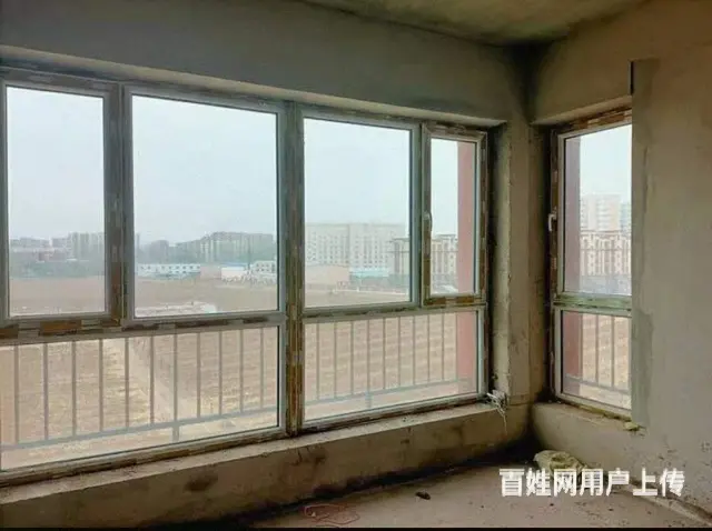 峰慧佳苑国王花园对过4楼顶87平38万 - 图片 2