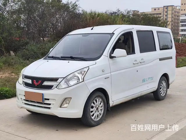 差几天17年五菱荣光V - 图片 3