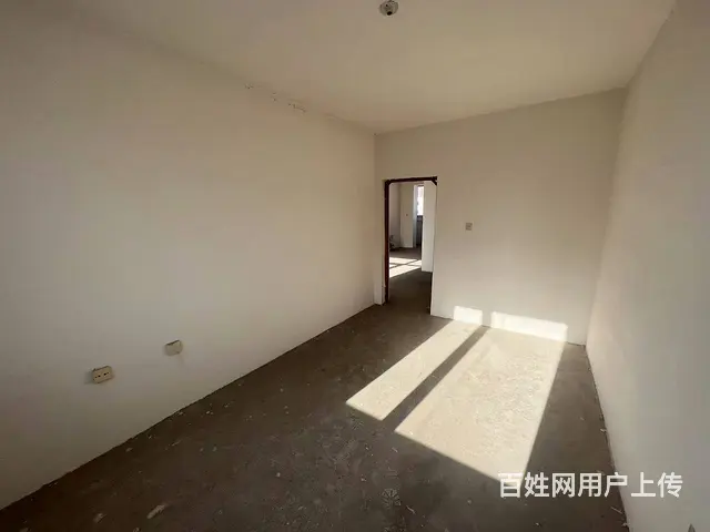 龙泽雅苑！毛坯房58平送阁楼两室南北4.18万先到先得 - 图片 2