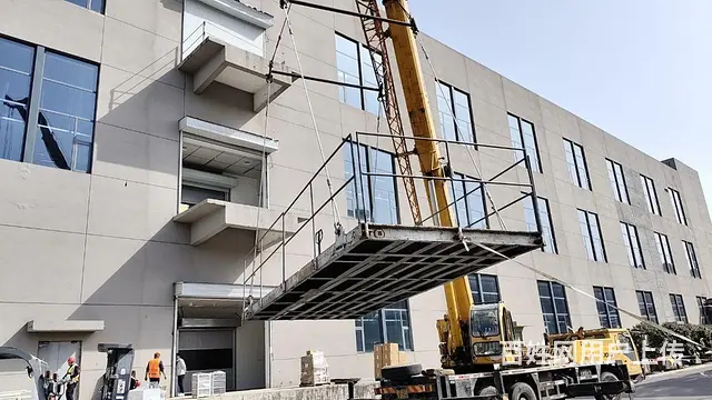 徐州市睢宁县经济开发区大型设备起重吊装公司设备搬入 - 图片 2