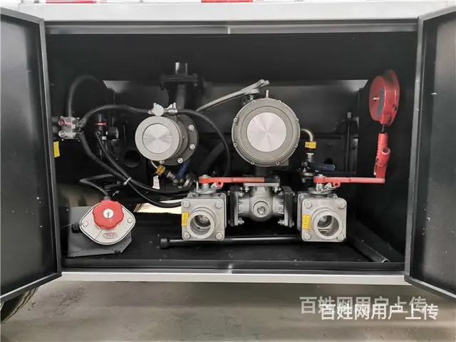 东风8吨工地专用加油车低价格服务好 - 图片 2
