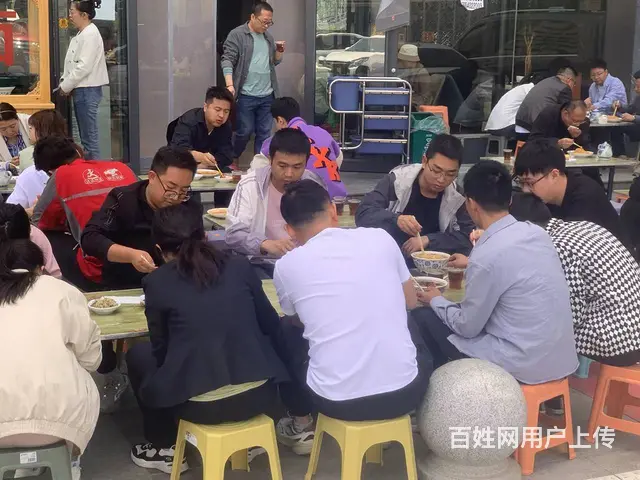 5627（金铺网）雁滩联创广场牛肉面店铺现低价转让 - 图片 5