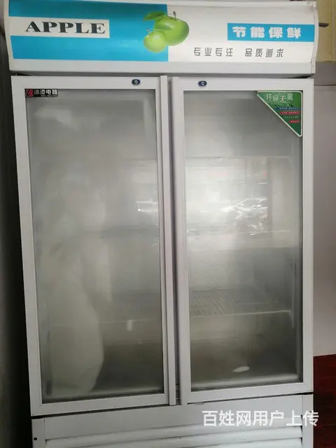 使用中双开门保鲜柜 - 图片 2
