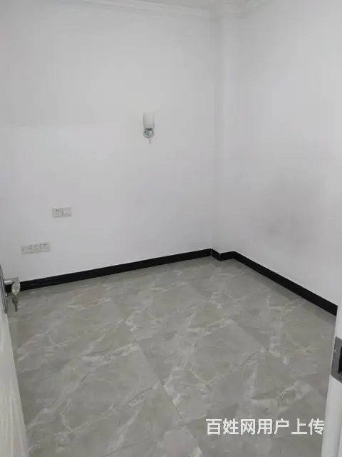 上高新妇幼保健院旁清爽朝南两室家私除电视外全配用天然气可选择 - 图片 9