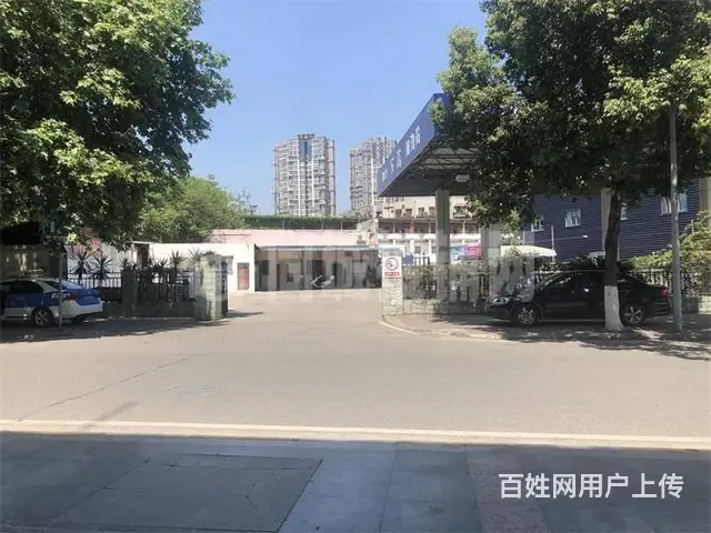 岷江西路二重加油站对面70平洗车场出租 - 图片 2