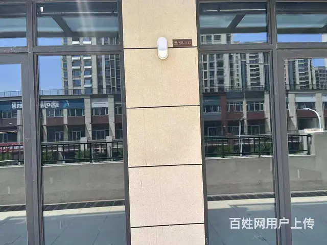 黄金城沿街商铺，纯一层，带暖气，方方正正 - 图片