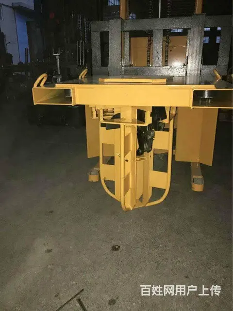 电动油桶车电动油桶倒料车叉车鹰嘴夹具抱桶器油桶吊具 - 图片 4
