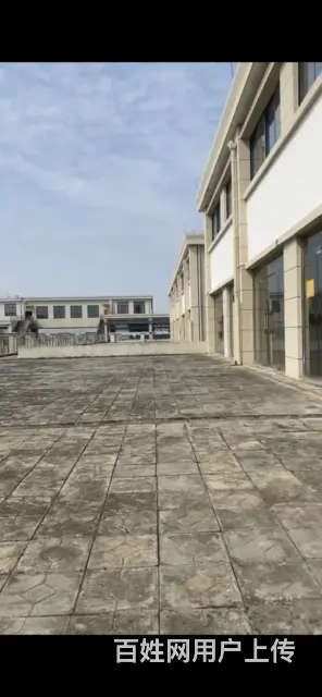 (麦子邦免费找店)全新首次出租, 精装修, 带30平米露台! - 图片 3