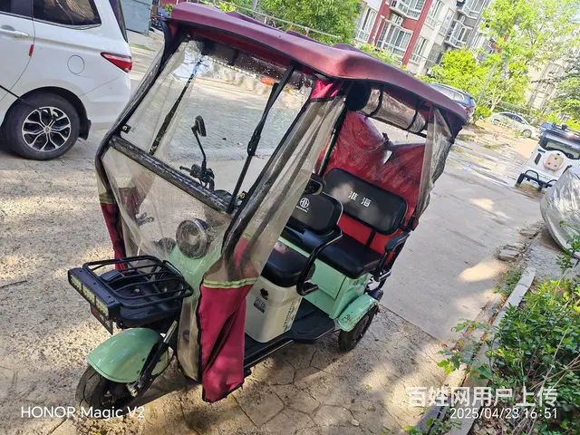 出售一辆九成新的电动休闲三轮车淮海牌 - 图片 2