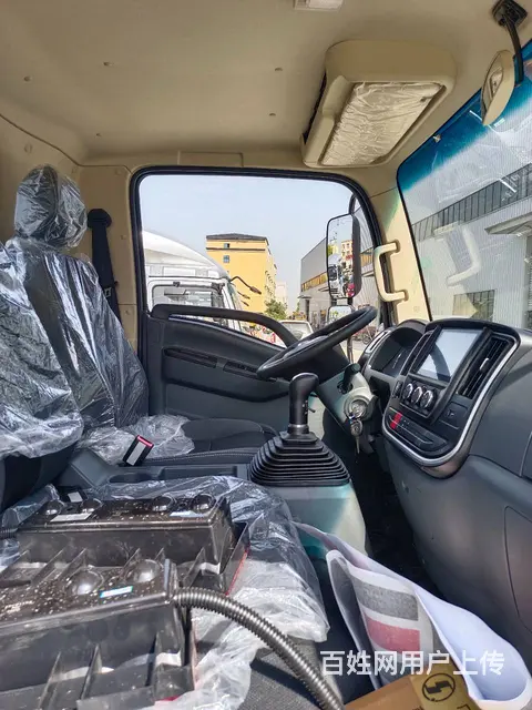陕汽雪龙K1宽体冷藏车 国六有现车可分期利息低 - 图片 6