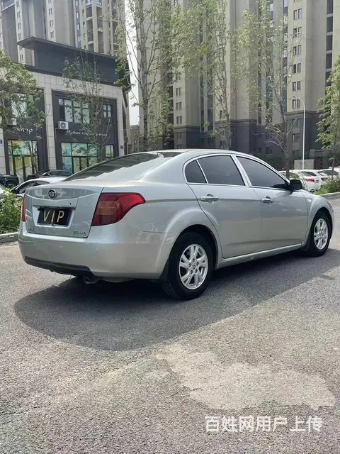 奔腾B50 2012款 1.6 手自一体 豪华型 - 图片 8