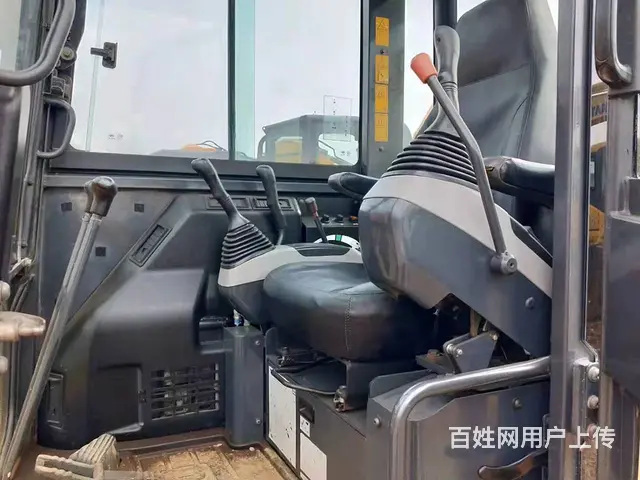 转让个人一手，小松56二手挖掘机有质保全国送货上门 - 图片 2
