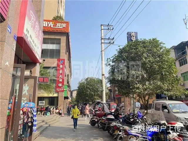 （同城搜铺网）平昌帝豪绿洲40平美妆店急转（可空转） - 图片 1