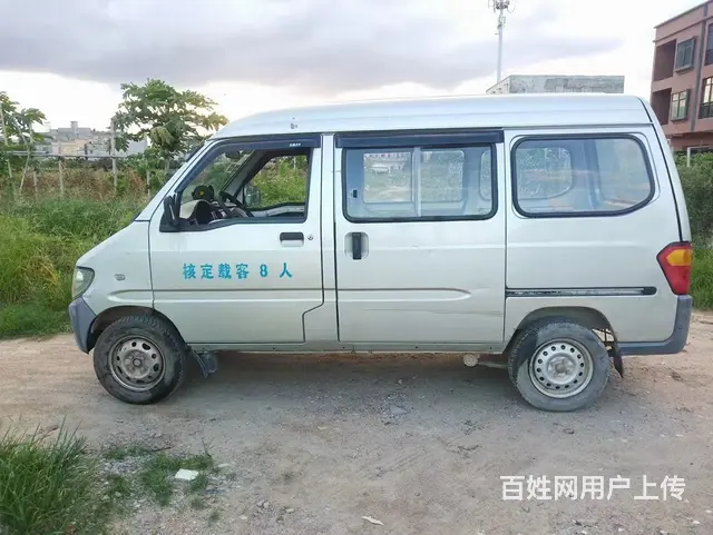 12年五菱之光面包车 - 图片 5