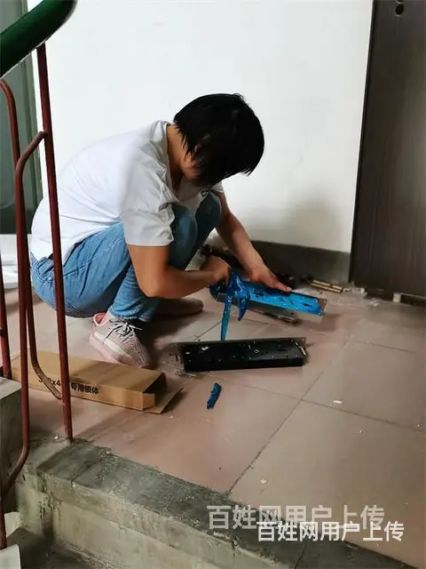 济南汉峪金谷附近换指纹锁，开启中外各款汽车锁指纹锁 - 图片 2