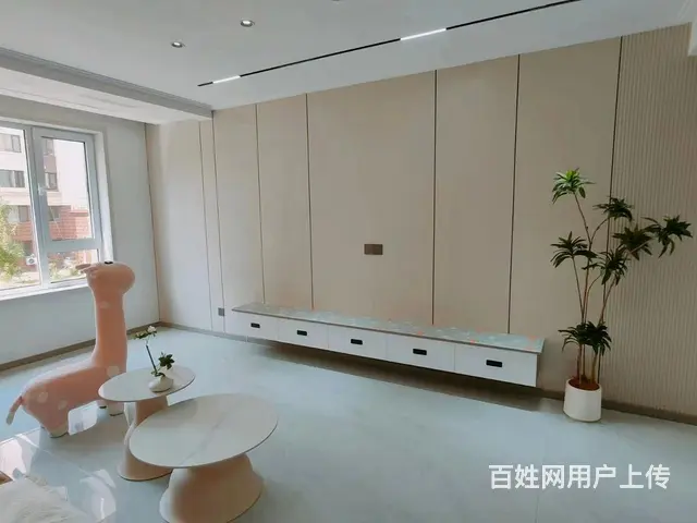 凌河湾御景苑，首付5万，精装婚房未住，前无遮挡 - 图片 1