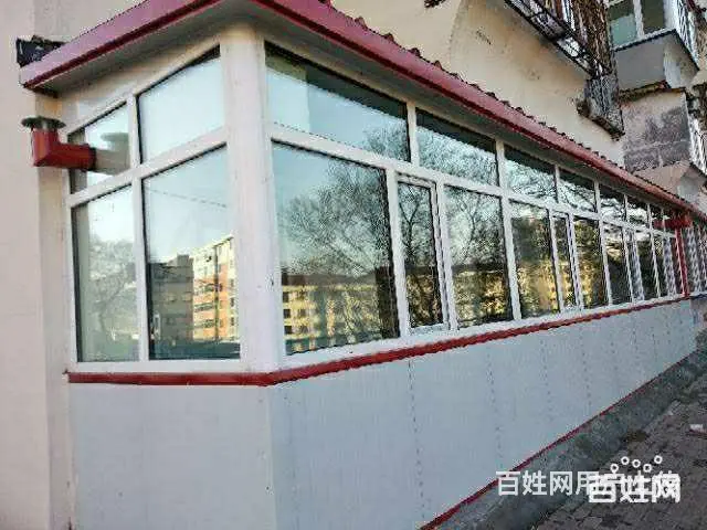 儿童公园北门建安处家属楼一楼吉卖 - 图片 1