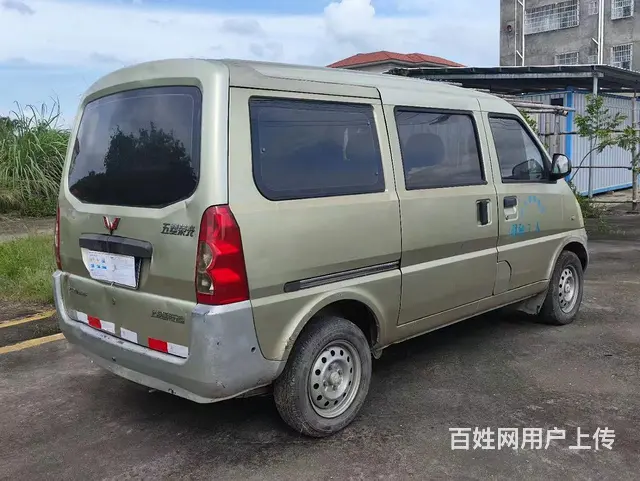 13年上牌五菱荣光面包车 - 图片 3