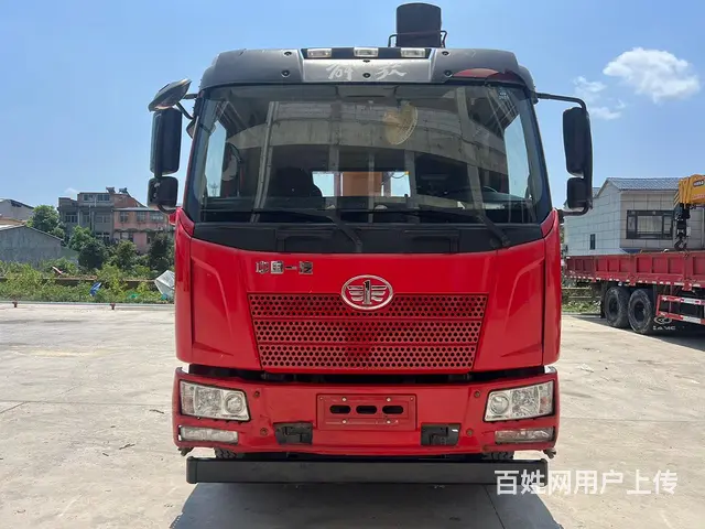 二手徐工8吨随车吊21年带保险个人急售 - 图片 1