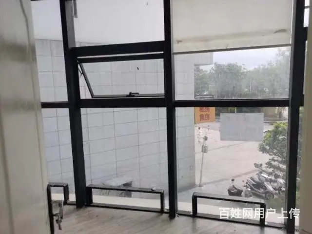 大理下关洱海边
一线海景一至二层跃层商铺出租 - 图片 3