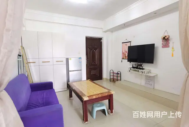 拱北关口龙城大厦电梯精装大公寓出租，租价1700，近关口 - 图片 3