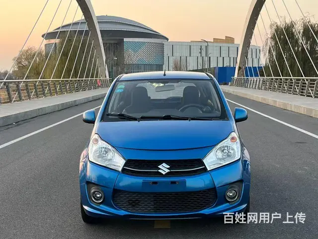 铃木 奥拓 2013款 1.0 手动 豪华版 - 图片 1