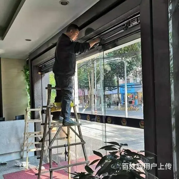 简阳豪华两翼旋转门,简阳酒店旋转门报价,简阳求购自动旋转门 - 图片 1
