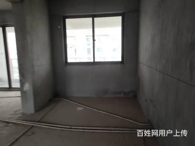 琼洲大桥 商圈   倚能美林湾4房跃层毛坯房 - 图片 5