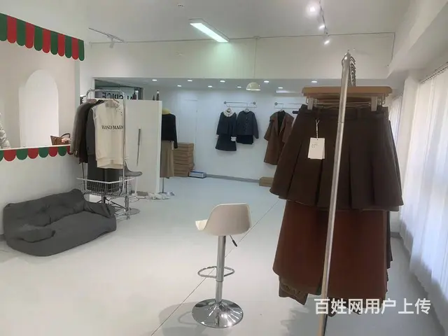 （易转介绍）婺城繁华地段精装修生意好服装店转让 - 图片 7