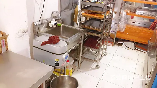 【都市时讯免费找店】百货大楼旁裕华大厦对面欧式面包 - 图片 8
