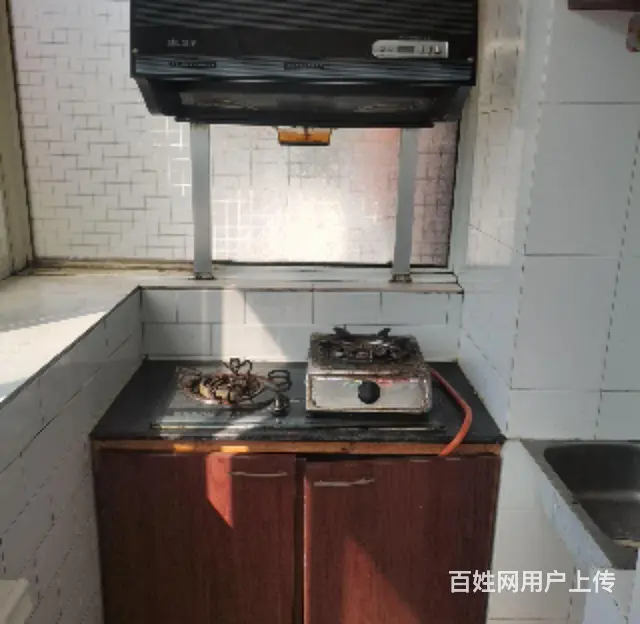 铁西广场云峰街商业圈，设施齐全，交通便利，拎包即住！ - 图片 6