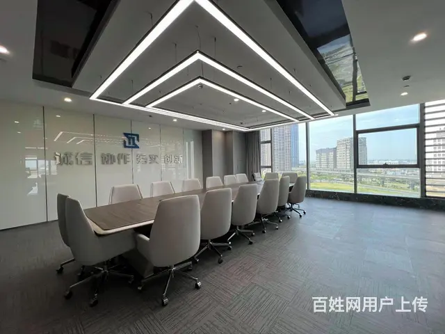 汇金大厦1100平整层出租 豪华装修带家具 现房拎包入驻！ - 图片 4