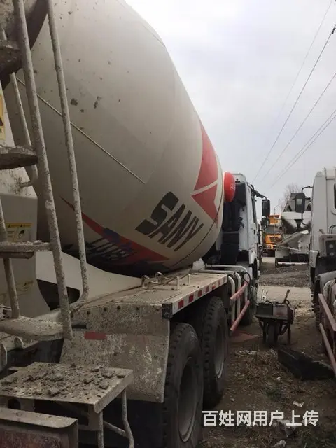 12年二手豪沃搅拌车  大12方 三一上装 后八轮 - 图片 7
